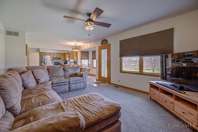 2405 Smith Road, Hamilton, OH 45013