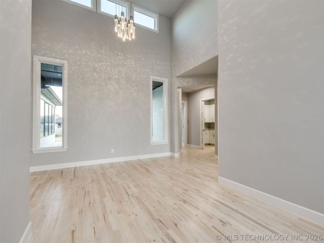 5908 E 126th Street S, Bixby, OK 74008