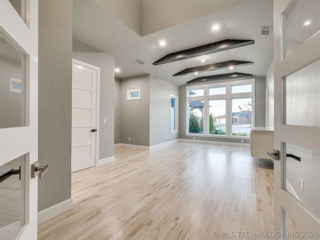 5908 E 126th Street S, Bixby, OK 74008
