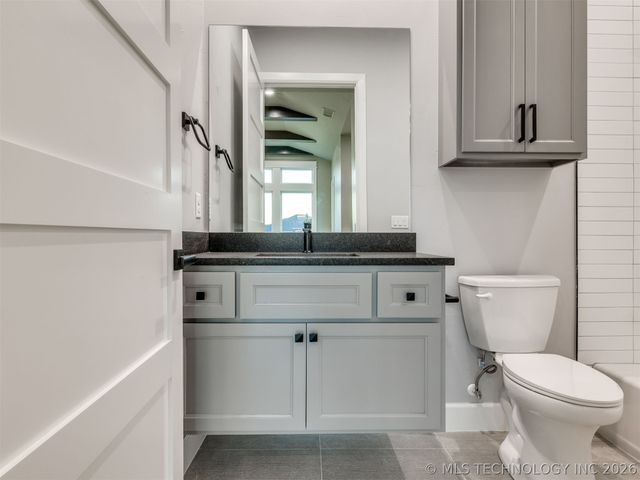 5908 E 126th Street S, Bixby, OK 74008