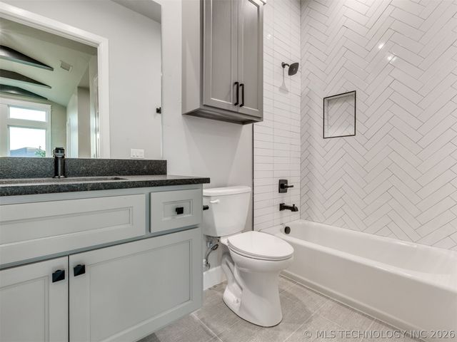5908 E 126th Street S, Bixby, OK 74008