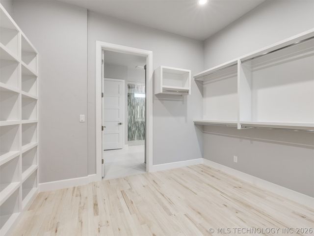 5908 E 126th Street S, Bixby, OK 74008