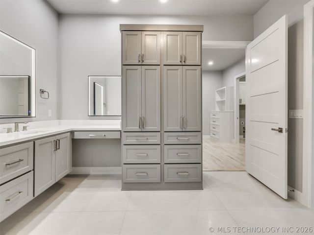 5908 E 126th Street S, Bixby, OK 74008