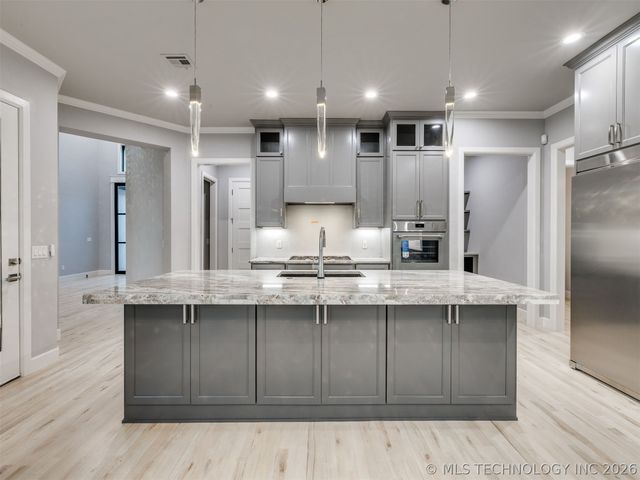5908 E 126th Street S, Bixby, OK 74008