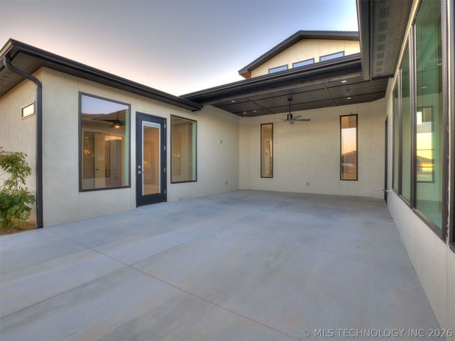 5908 E 126th Street S, Bixby, OK 74008