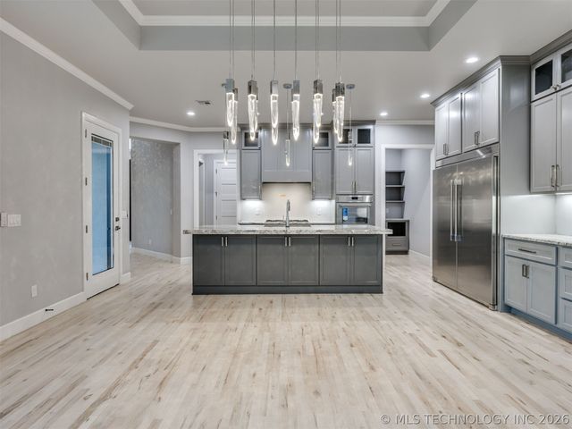 5908 E 126th Street S, Bixby, OK 74008