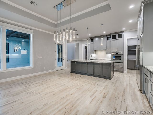 5908 E 126th Street S, Bixby, OK 74008