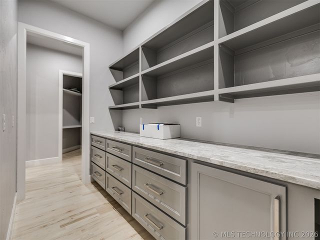 5908 E 126th Street S, Bixby, OK 74008