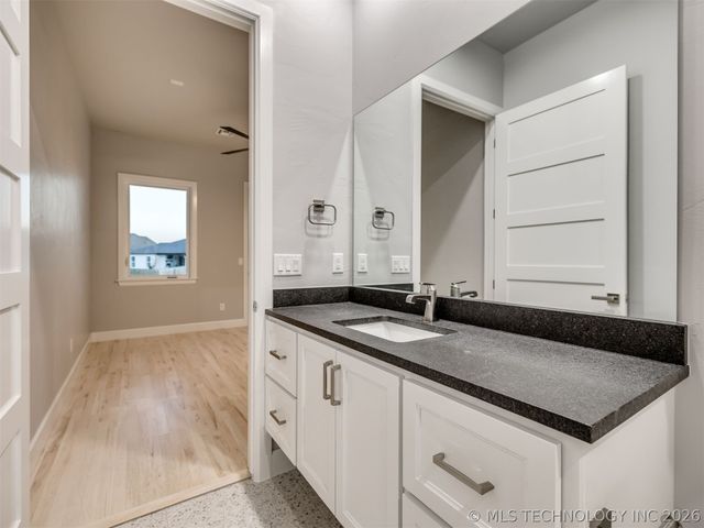 5908 E 126th Street S, Bixby, OK 74008