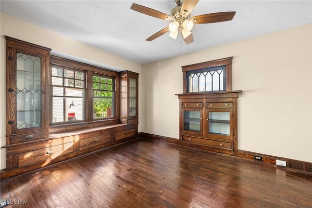 2027 Treadway Avenue, Cleveland, OH 44109