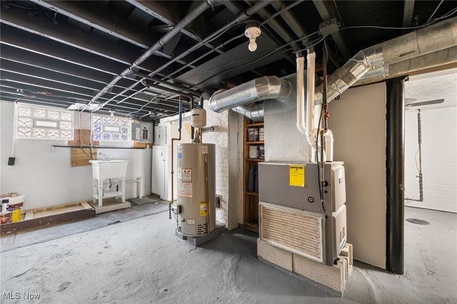 2027 Treadway Avenue, Cleveland, OH 44109