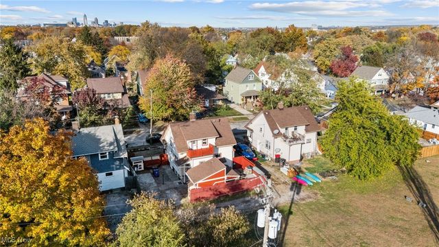 2027 Treadway Avenue, Cleveland, OH 44109