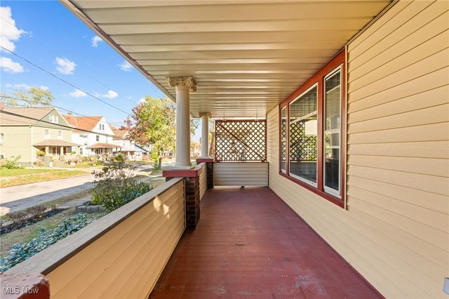 2027 Treadway Avenue, Cleveland, OH 44109