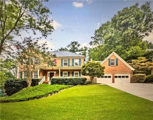 2563 Bridgewood Lane, Snellville, GA 30078