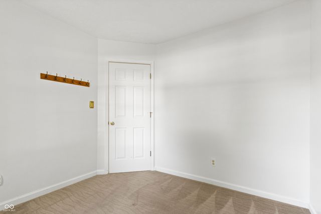 6941 Devinney Lane, Indianapolis, IN 46221