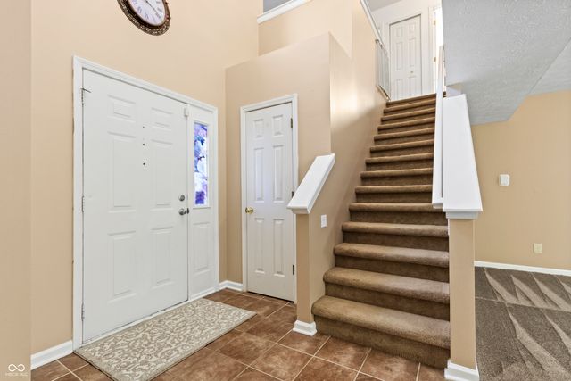 6941 Devinney Lane, Indianapolis, IN 46221