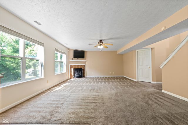 6941 Devinney Lane, Indianapolis, IN 46221