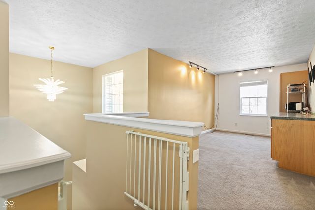 6941 Devinney Lane, Indianapolis, IN 46221