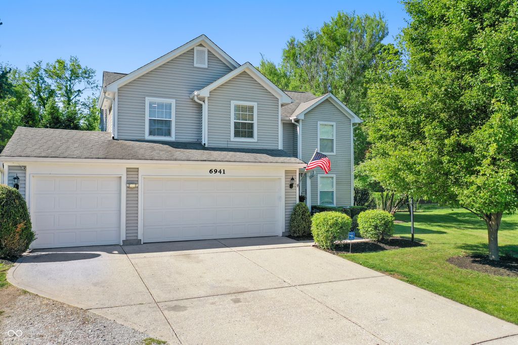 6941 Devinney Lane, Indianapolis, IN 46221