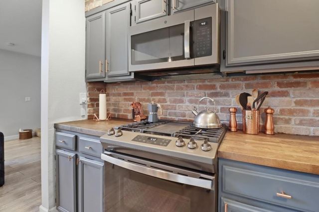 833 S San Thomas Aquino Road L, Campbell, CA 95008