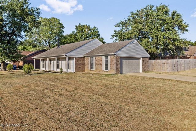 7050 Dunbarton Drive, Horn Lake, MS 38637