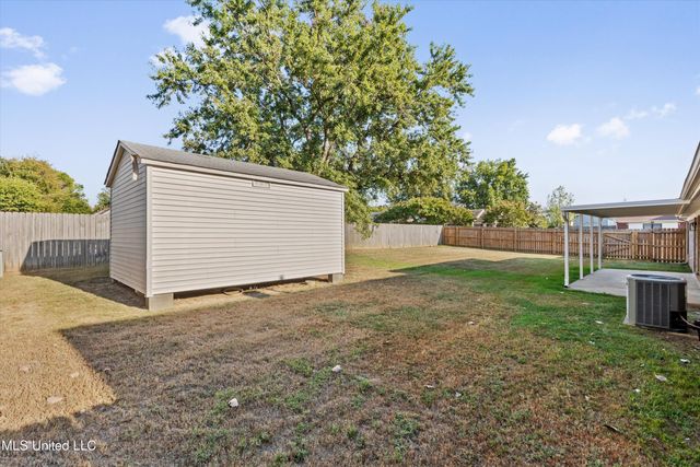 7050 Dunbarton Drive, Horn Lake, MS 38637