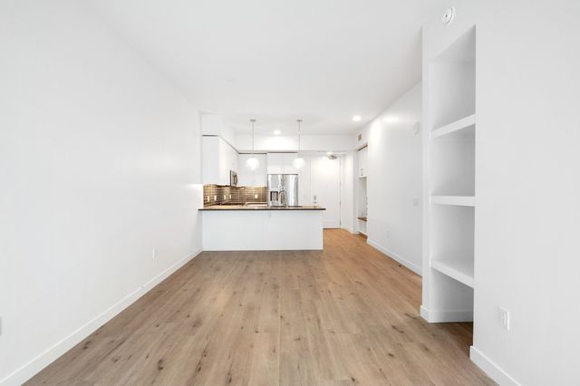 1212 Demonbreun St Apt 910, Nashville, TN 37203
