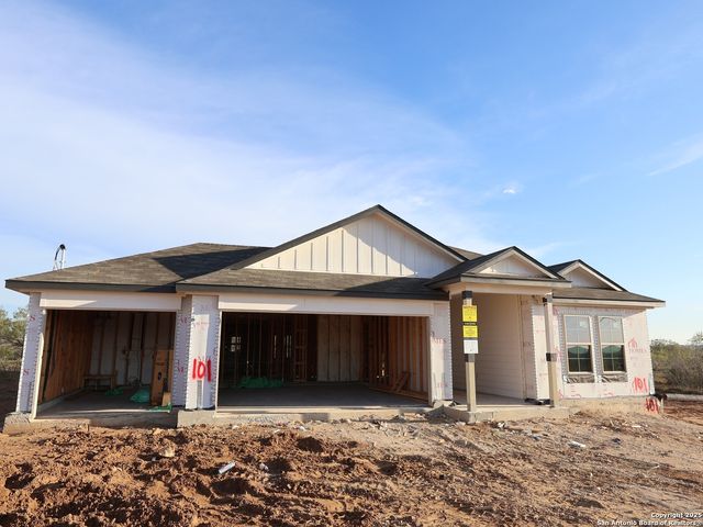 101 Greeley Drive, Floresville, TX 78114