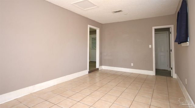 5180 Catalina St, Pace, FL 32571