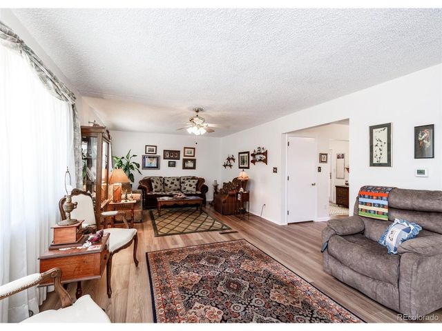 2527 E Caramillo St, Colorado Springs, CO 80909