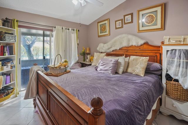 3181 Holiday Springs Boulevard 41, Margate, FL 33063