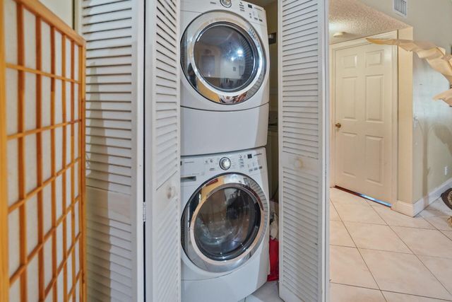 3181 Holiday Springs Boulevard 41, Margate, FL 33063