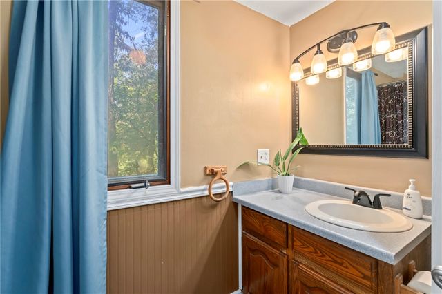 14269 Lake Forrest Heights Road, Siloam Springs, AR 72761