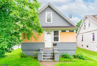 526 Vosseller Ave, Bound Brook Boro, NJ 08805