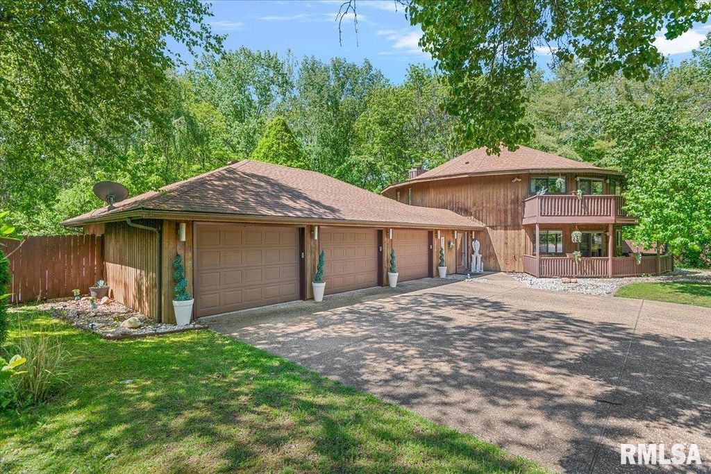 3316 COLLINGWOOD Drive, Springfield, IL 62711