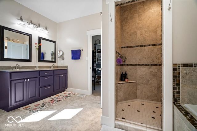 1247 N County Road 900 E, Avon, IN 46123