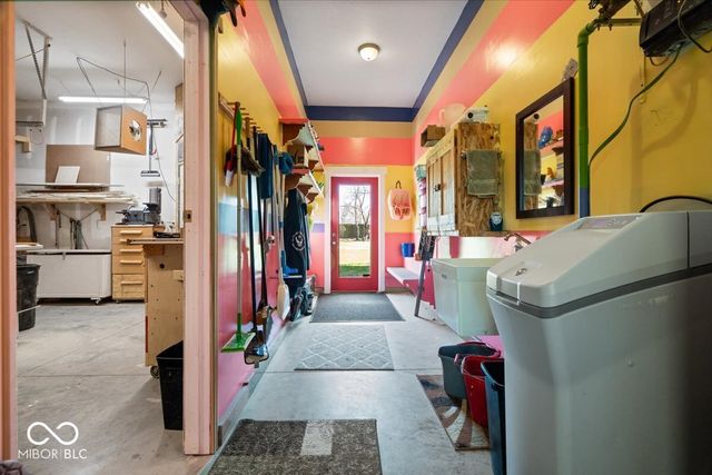 1247 N County Road 900 E, Avon, IN 46123