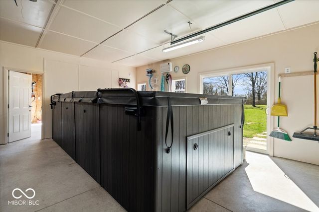 1247 N County Road 900 E, Avon, IN 46123