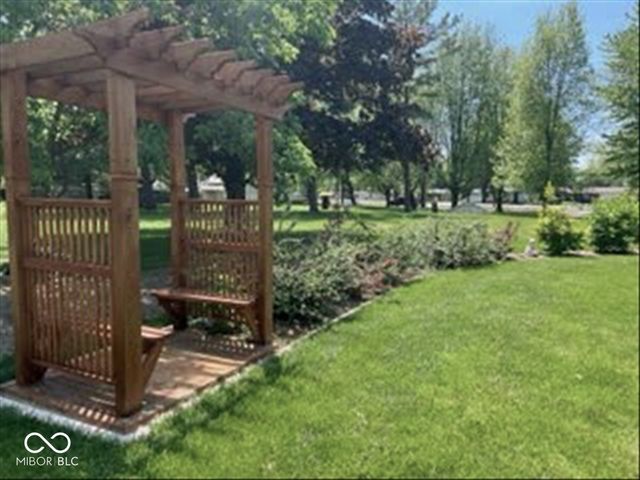 1247 N County Road 900 E, Avon, IN 46123