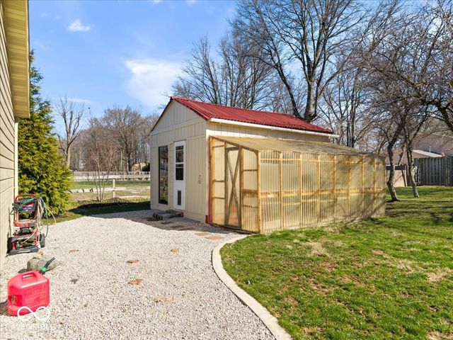 1247 N County Road 900 E, Avon, IN 46123