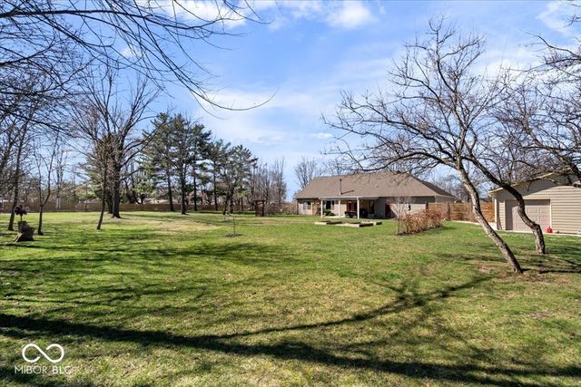 1247 N County Road 900 E, Avon, IN 46123