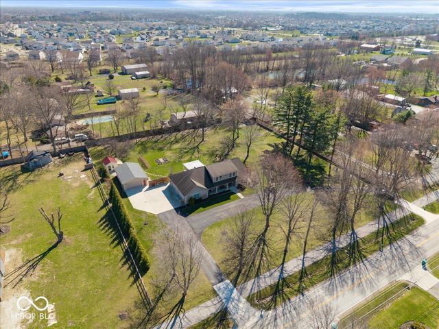 1247 N County Road 900 E, Avon, IN 46123