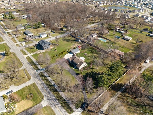 1247 N County Road 900 E, Avon, IN 46123