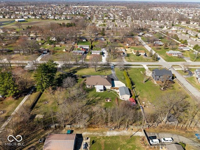 1247 N County Road 900 E, Avon, IN 46123