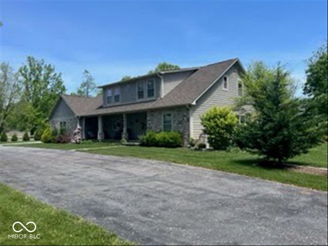 1247 N County Road 900 E, Avon, IN 46123