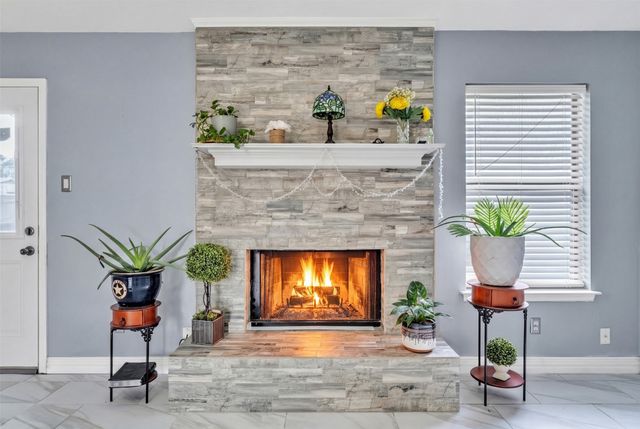 400 Blue Ridge Trail, Saginaw, TX 76179