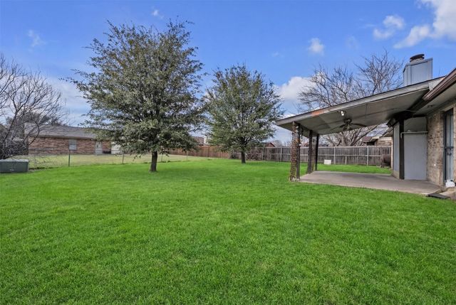 400 Blue Ridge Trail, Saginaw, TX 76179