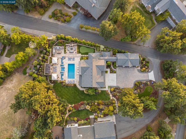 300 Marks Rd, Alamo, CA 94507