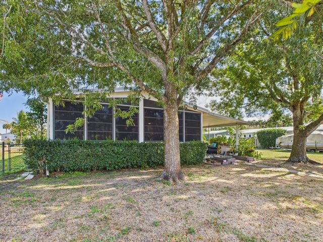 407 NE 8th Avenue, Okeechobee, FL 34972