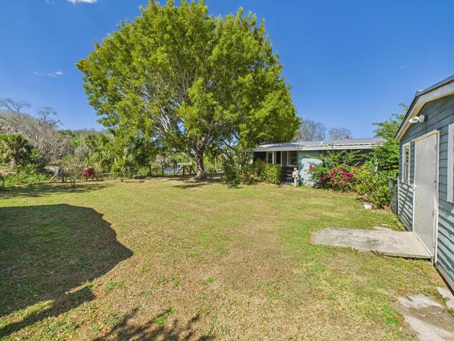 407 NE 8th Avenue, Okeechobee, FL 34972